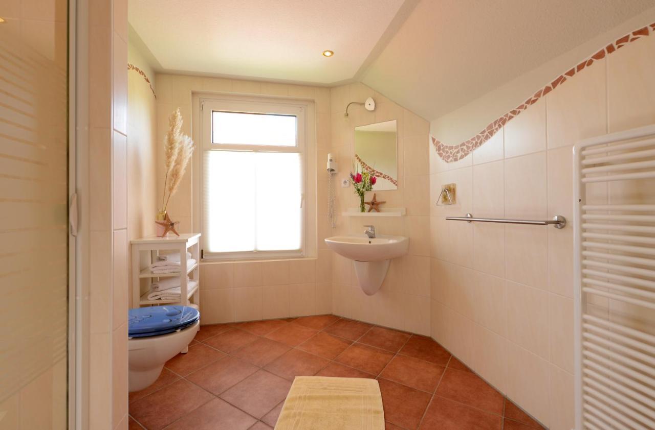 Ferienhaus für 8 Personen mit Kamin&Terrasse Ostseebad Boltenhagen Exterior foto